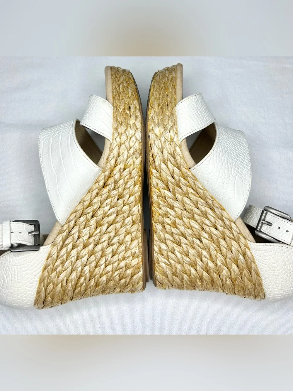 Coconuts By Matisse Mickie Sandals‎ Womens 9 / 40 White Croc Espadrille Wedge